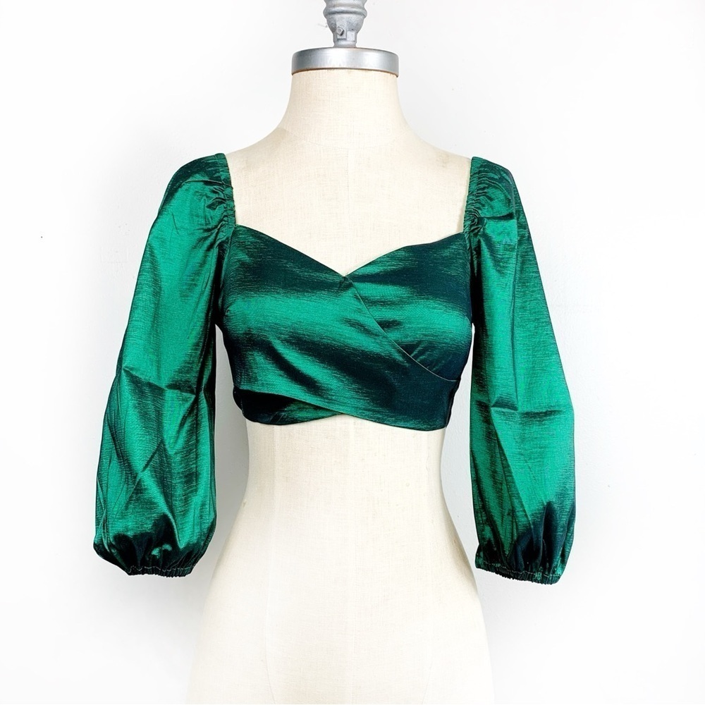 Emerald Green Puff Sleeve Top. NWT